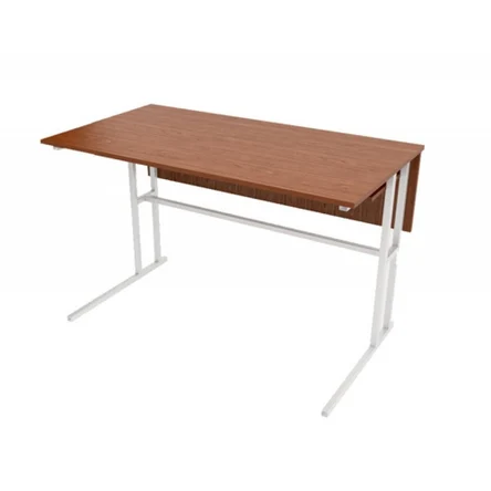 Стол классный на металлическом каркасе